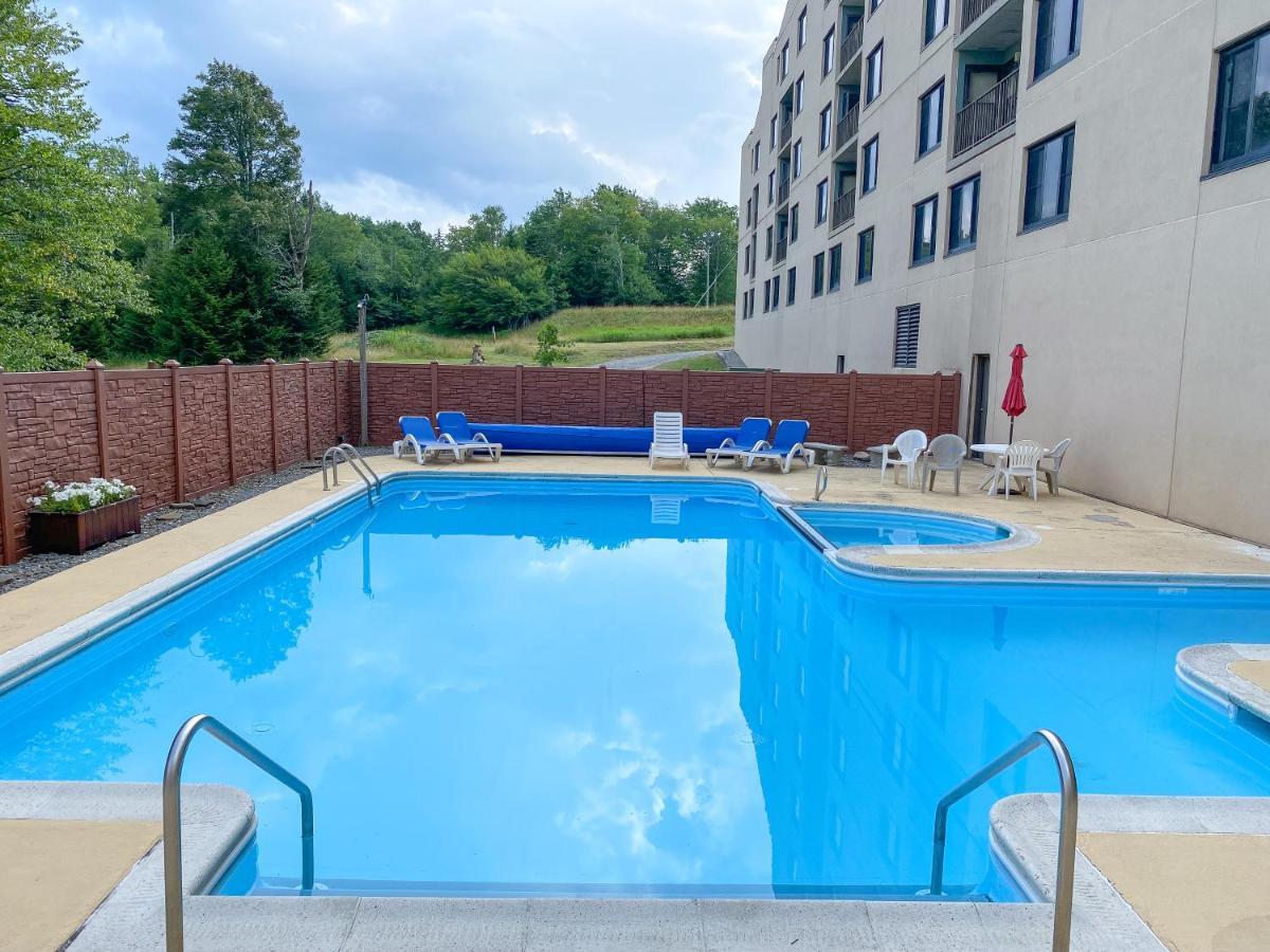 Ski-In Ski-Out Luxury Condo With Hot Tub And Pools 斯诺肖 外观 照片